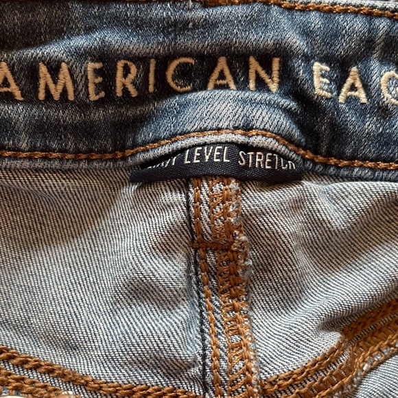 American Eagle Next Level Stretch Distressed Skinny Jeans size 8 Regular Hi Rise - Picture 3 of 5